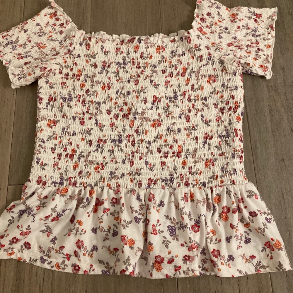 American eagle shirt with flower print